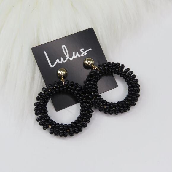 Lulu’s Black Beaded Circle Earrings - Picture 4 of 6